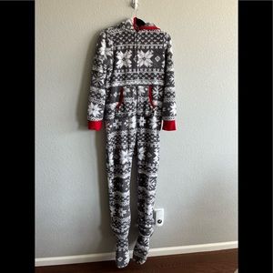 Kids one piece pj with removable feet and hood.